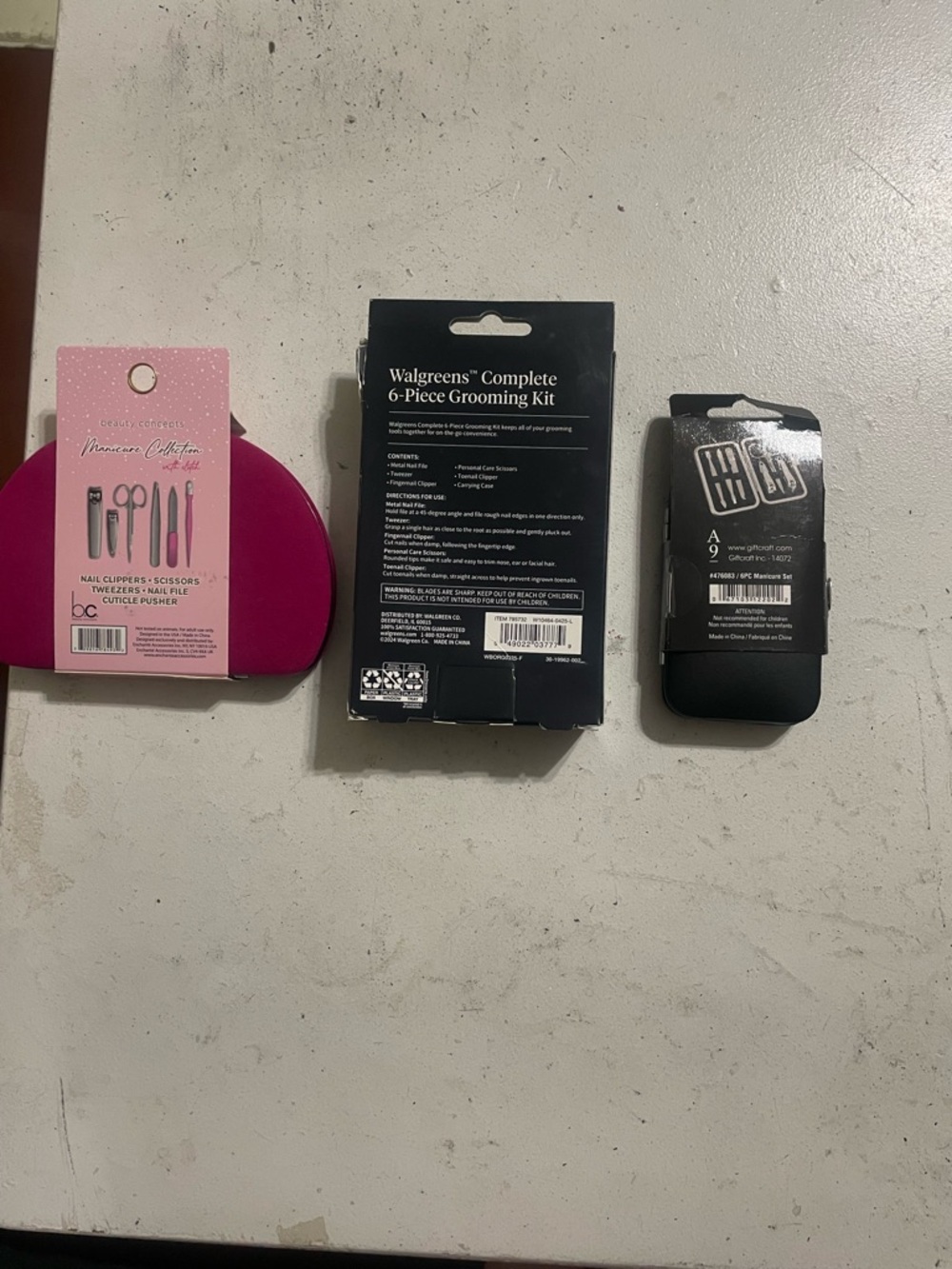 Manicure Set - Picture 2 of 5